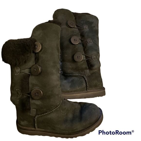 Black uggs Bailey button size 6.5 - Picture 1 of 4